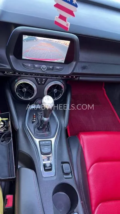 شيفروليه كامارو 2017 for Sale in الشارقة Image-12