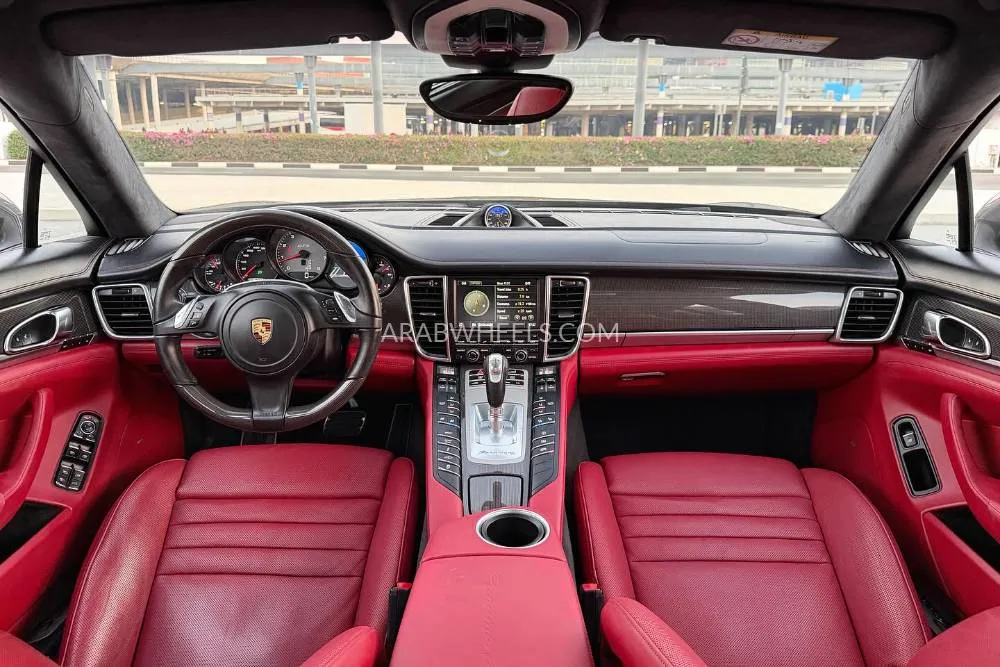 Porsche Panamera 2016 for Sale in Dubai Image-6