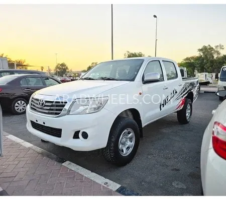 Toyota Hilux 2015 for Sale in Dubai Image-3