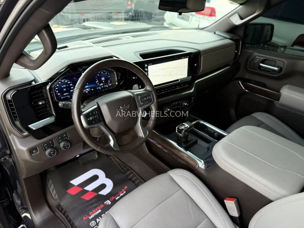 Chevrolet Silverado 2023 for Sale in Abu Dhabi Image-5