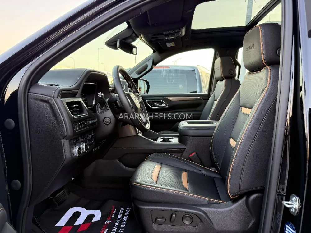 GMC Yukon 2023 for Sale in Abu Dhabi Image-4