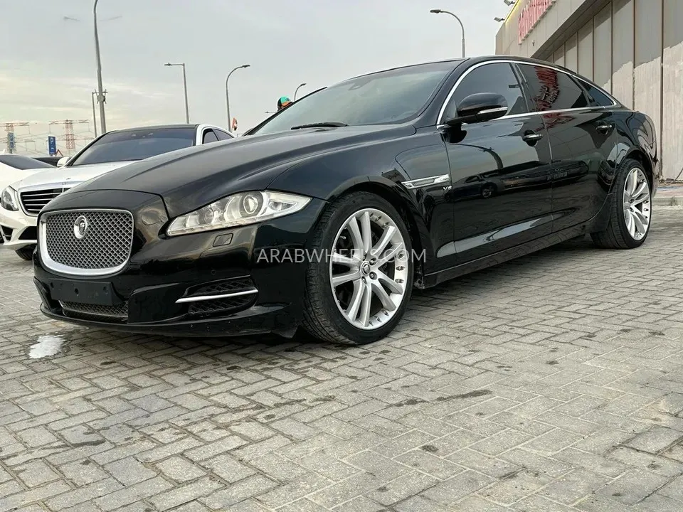 Jaguar XJ 2011 for Sale in Abu Dhabi Image-3