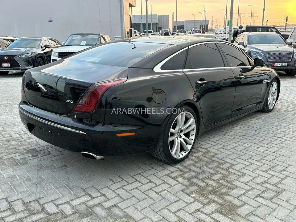 Jaguar XJ 2011 for Sale in Abu Dhabi Image-12