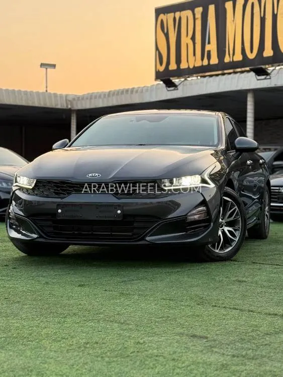 Kia K5 2021 for Sale in Ajman Image-2