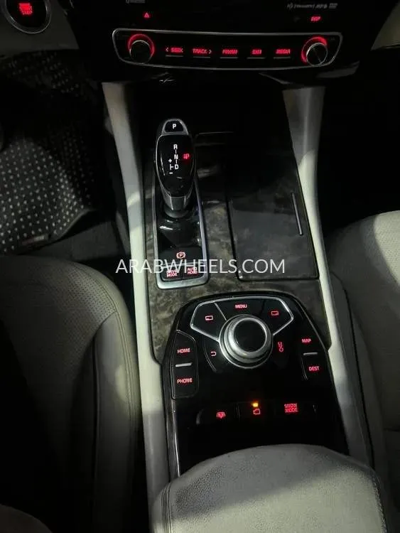 Kia K900 2015 for Sale in Ajman Image-10