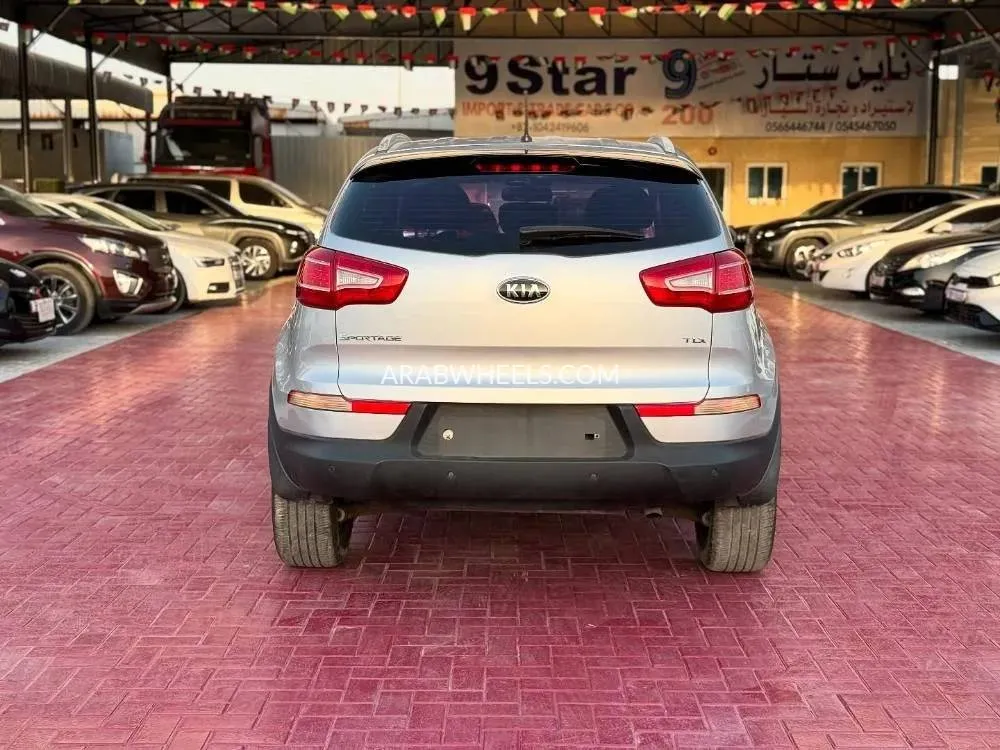 Kia Sportage 2012 for Sale in Ajman Image-9
