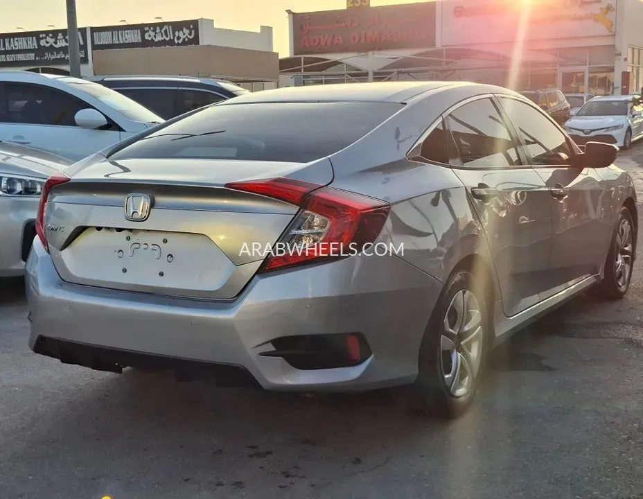 Honda Civic 2016 for Sale in Sharjah Image-10