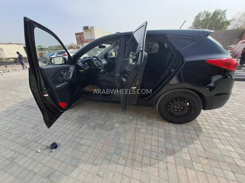 Hyundai Tucson 2014 for Sale in Sharjah Image-3