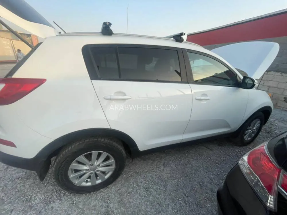 Kia Sportage 2013 for Sale in Sharjah Image-8