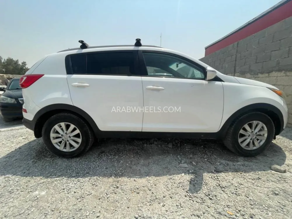 Kia Sportage 2013 for Sale in Sharjah Image-10