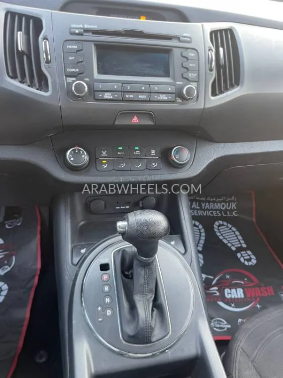 Kia Sportage 2013 for Sale in Sharjah Image-14