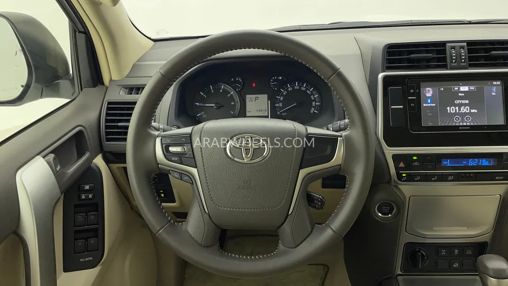 تويوتا لاند كروزر برادو 2023 for Sale in دبي Image-16