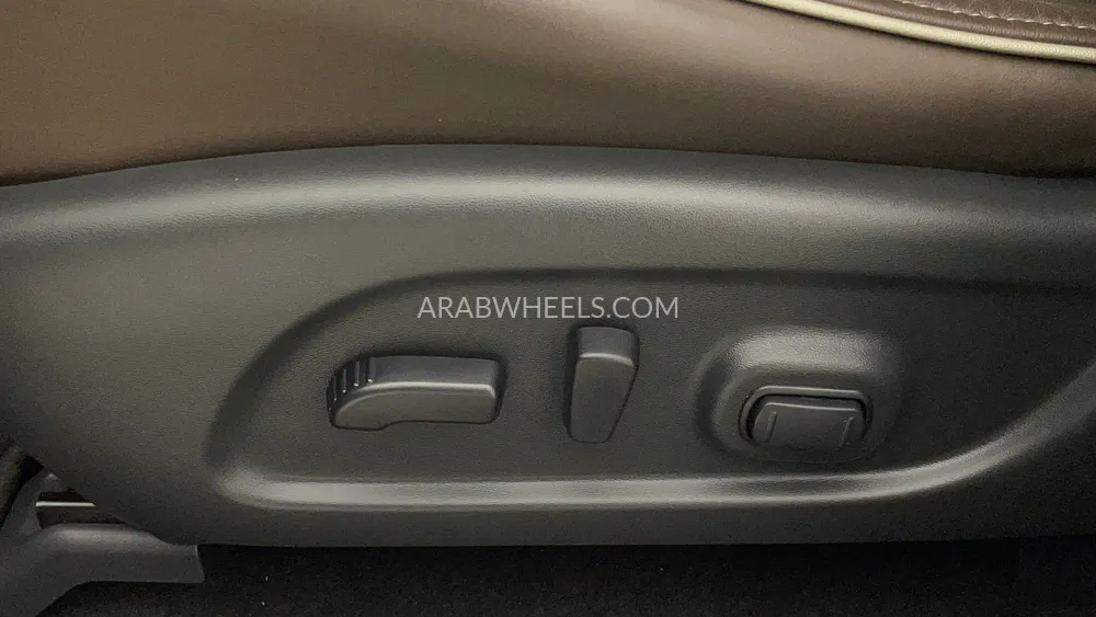 Infiniti QX60 2020 for Sale in Dubai Image-24