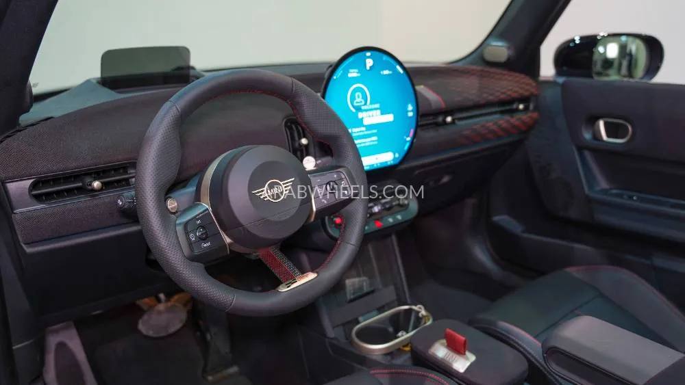 Mini Cooper 2025 for Sale in Abu Dhabi Image-9