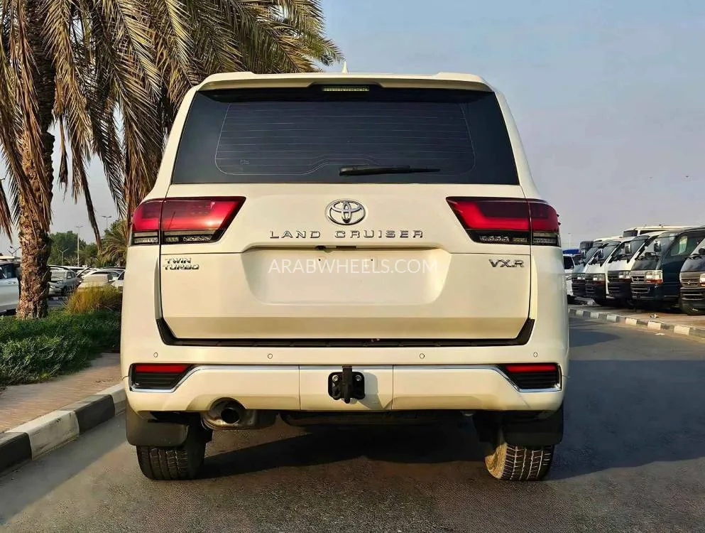 Toyota Land Cruiser 2022 for Sale in Dubai Image-7