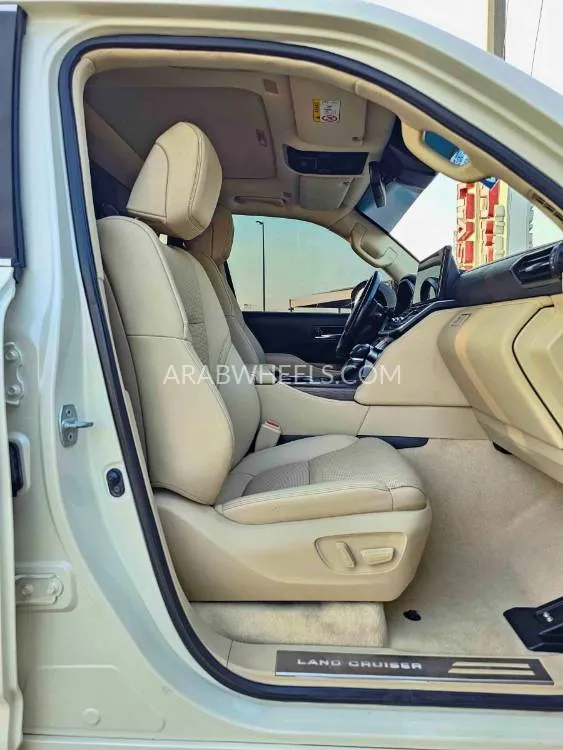 Toyota Land Cruiser 2022 for Sale in Dubai Image-19