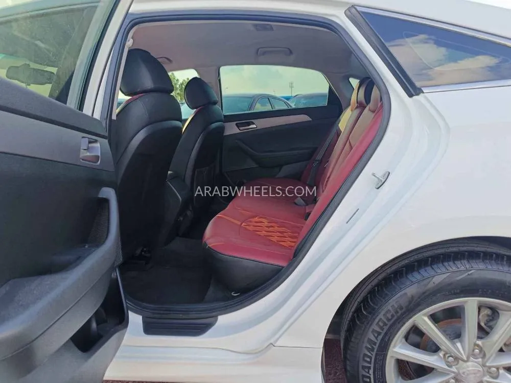 Hyundai Sonata 2019 for Sale in Dubai Image-24