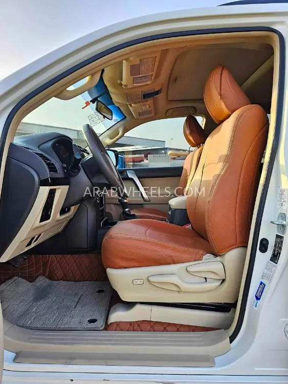 Toyota Land Cruiser Prado 2022 for Sale in Dubai Image-21