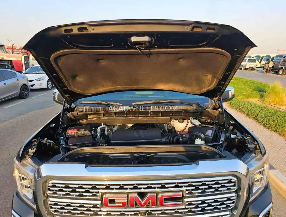GMC Sierra 2020 for Sale in Dubai Image-20