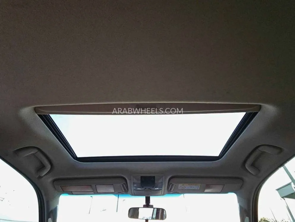 Toyota Land Cruiser Prado 2022 for Sale in Dubai Image-12