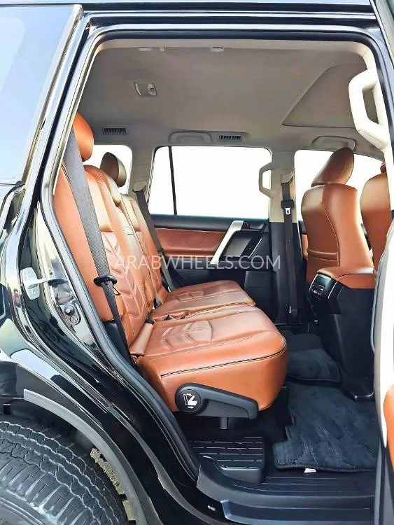Toyota Land Cruiser Prado 2022 for Sale in Dubai Image-17