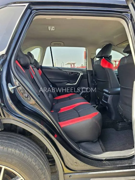 Toyota Rav4 2019 for Sale in Dubai Image-25