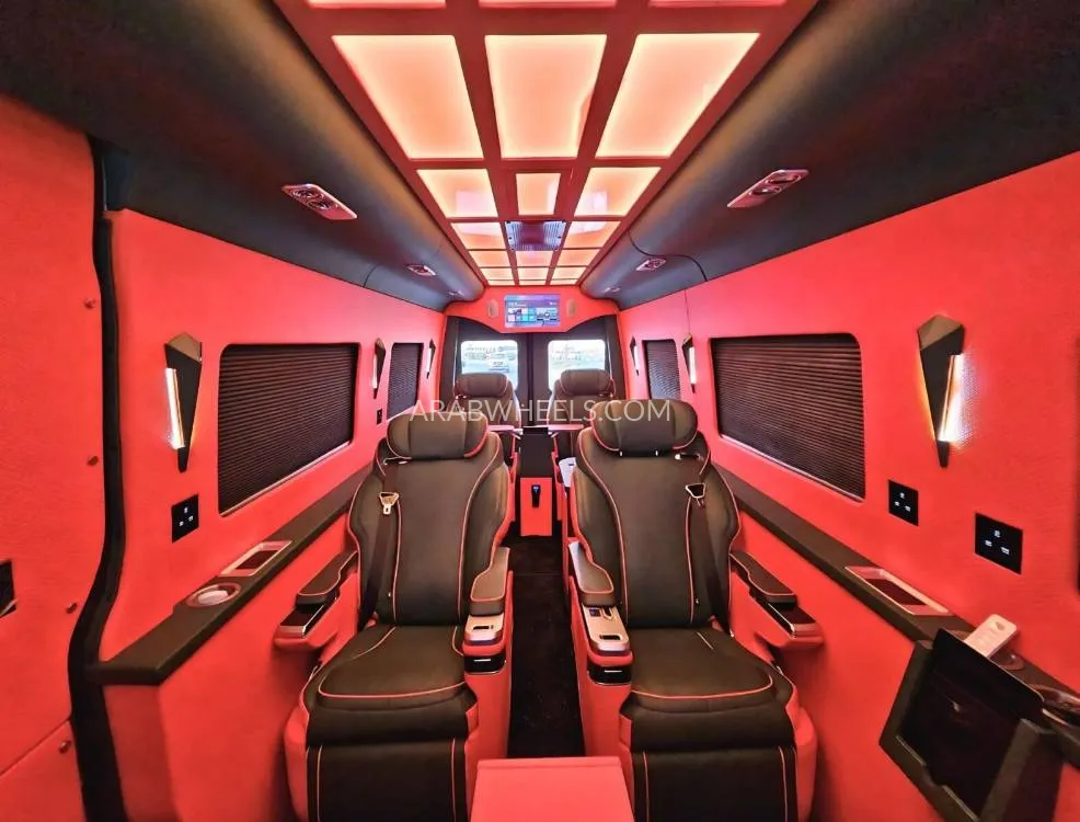 Mercedes Benz Sprinter 2020 for Sale in Dubai Image-19