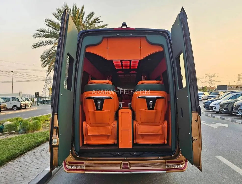 Mercedes Benz Sprinter 2020 for Sale in Dubai Image-23