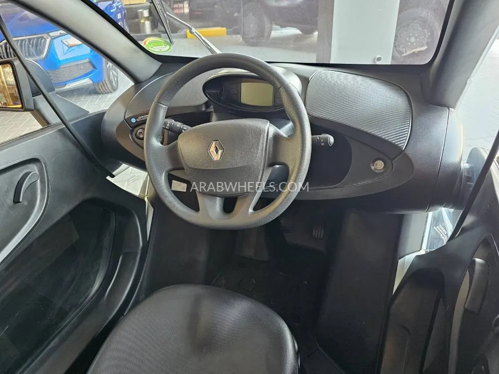 Renault Twizy 2019 for Sale in Dubai Image-18