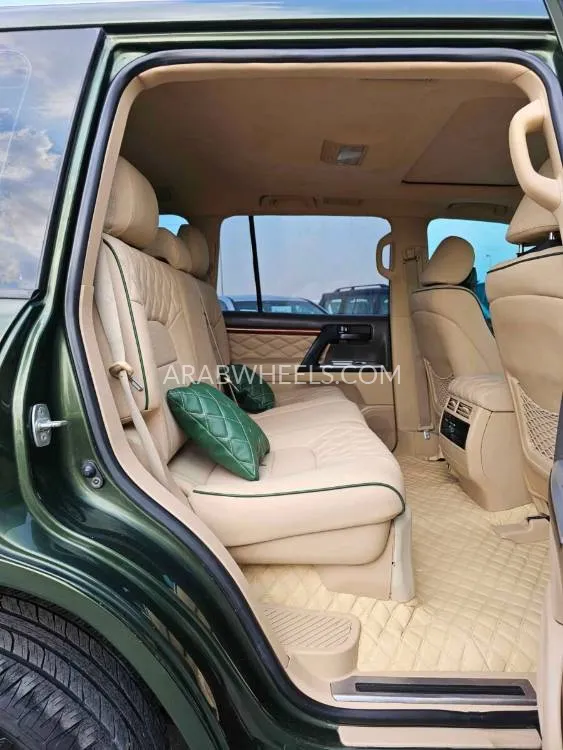 Toyota Land Cruiser 2015 for Sale in Dubai Image-15