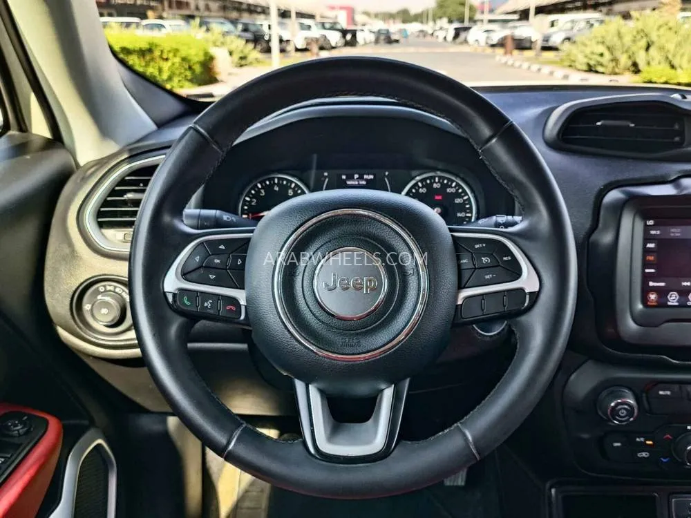 Jeep Renegade 2018 for Sale in Dubai Image-9