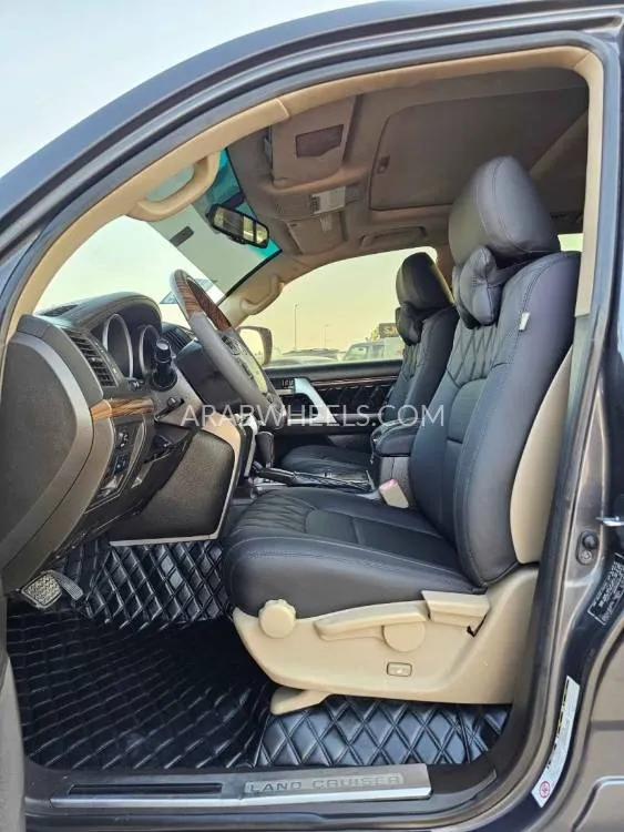 Toyota Land Cruiser 2010 for Sale in Dubai Image-3