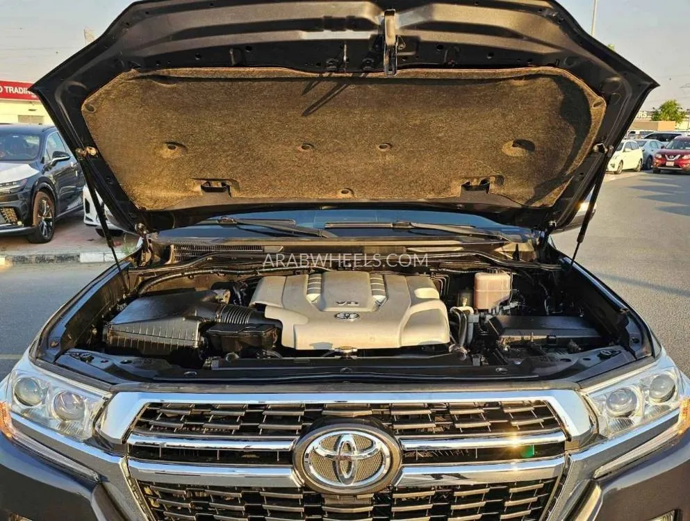 Toyota Land Cruiser 2010 for Sale in Dubai Image-5