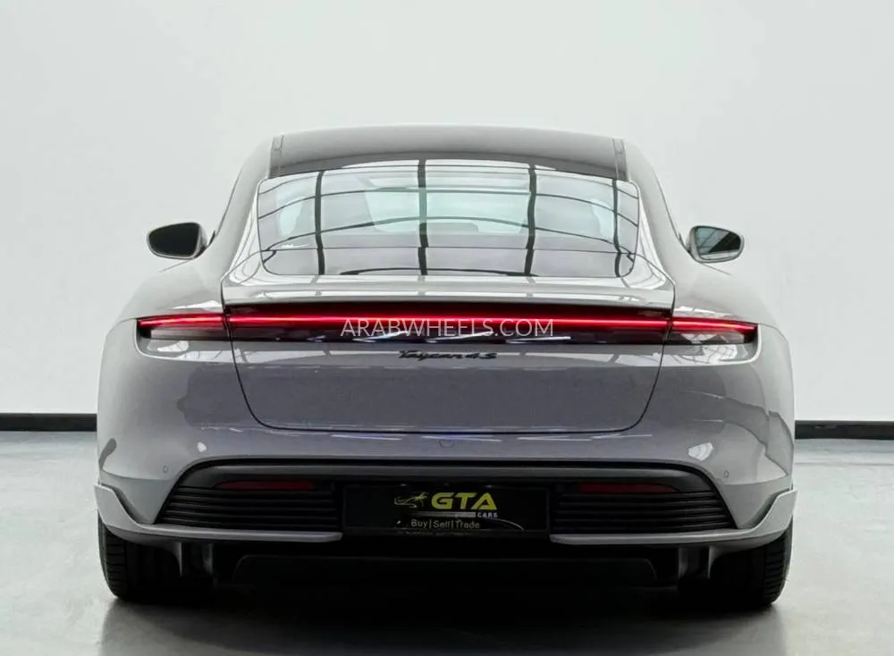Porsche Taycan 2021 for Sale in Dubai Image-6