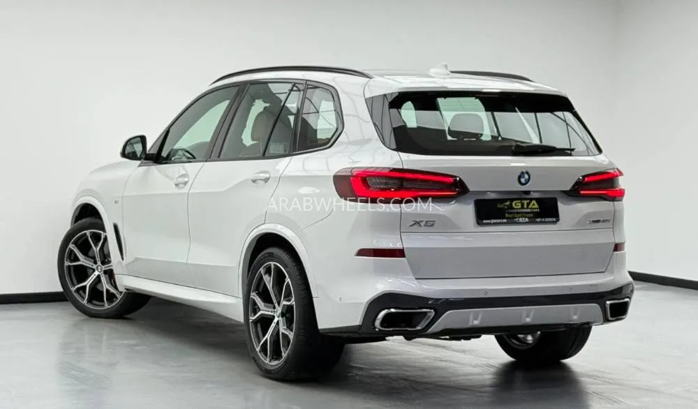 BMW X5 2022 for Sale in Dubai Image-2