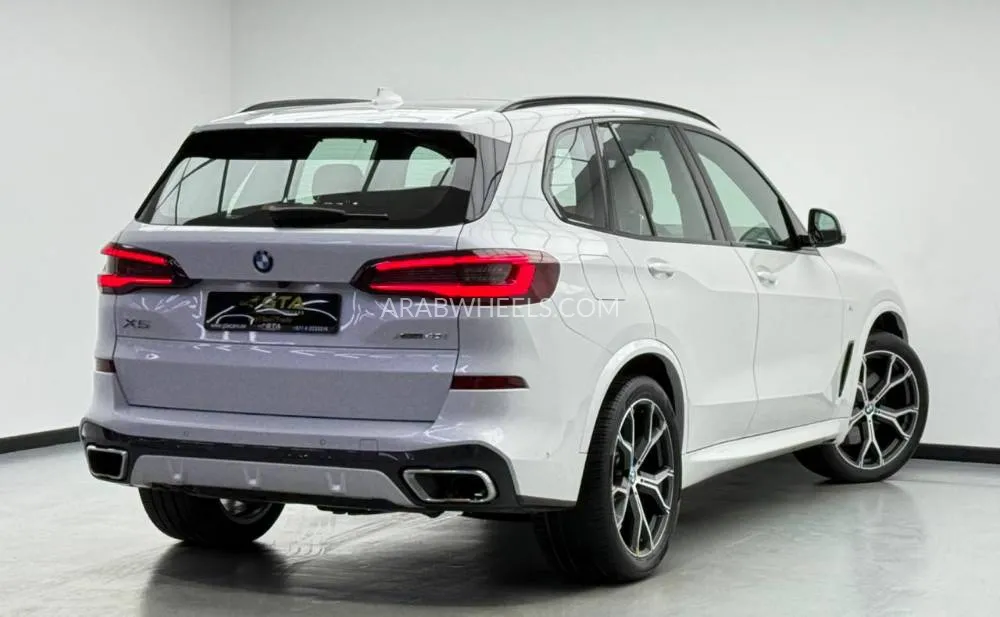 BMW X5 2022 for Sale in Dubai Image-4