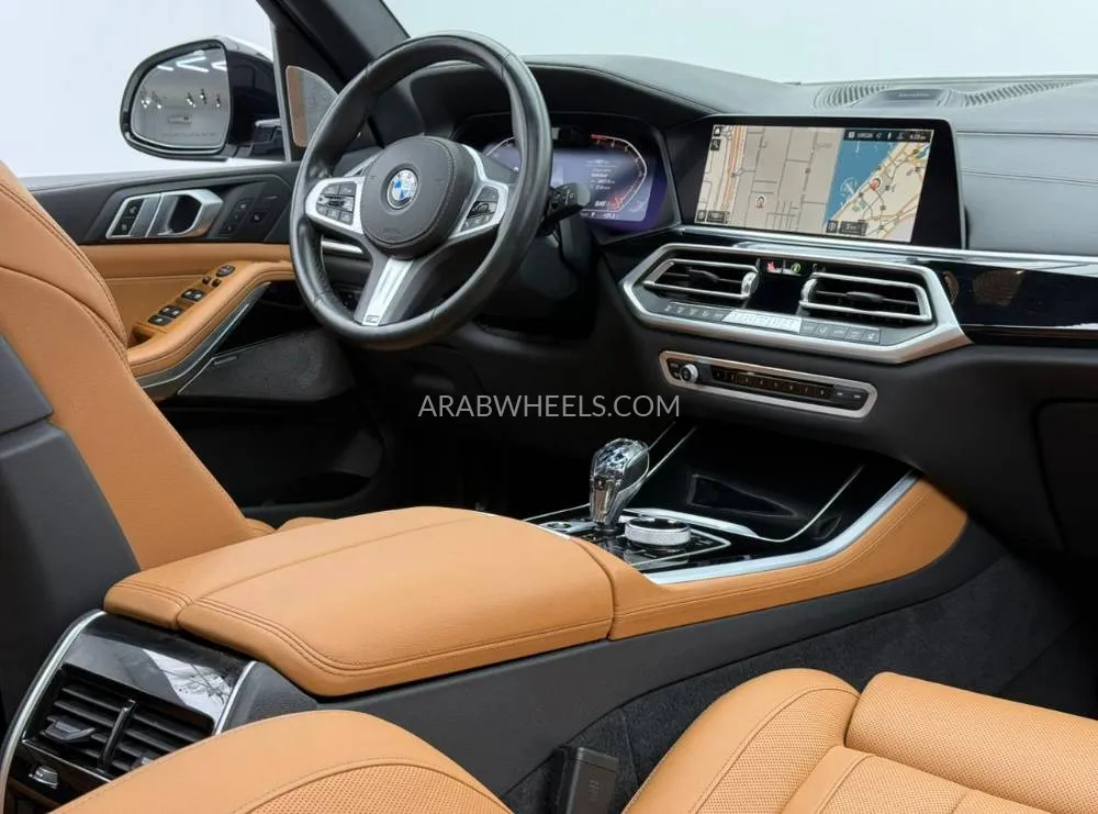 BMW X5 2022 for Sale in Dubai Image-12