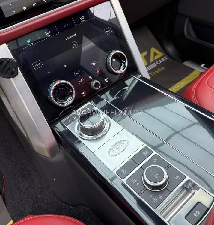 Land Rover Range Rover 2019 for Sale in Dubai Image-5