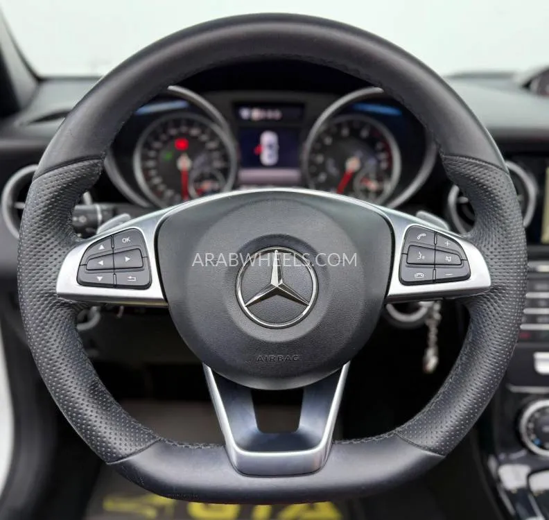 مرسيدس بنز SLC Class 2020 for Sale in دبي Image-3