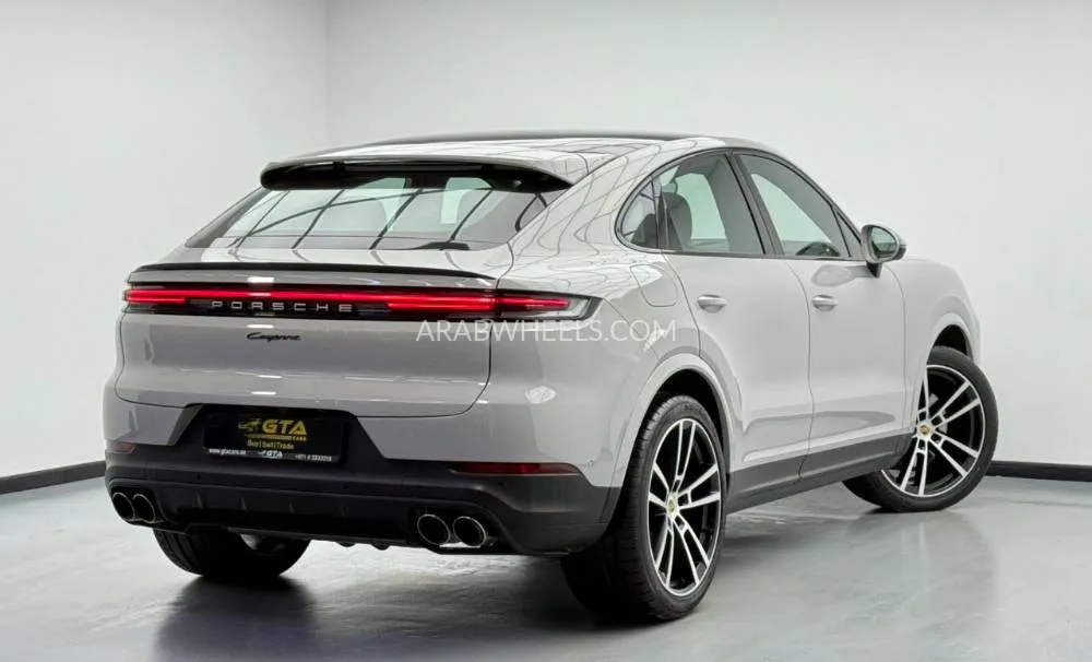 Porsche Cayenne 2025 for Sale in Dubai Image-4