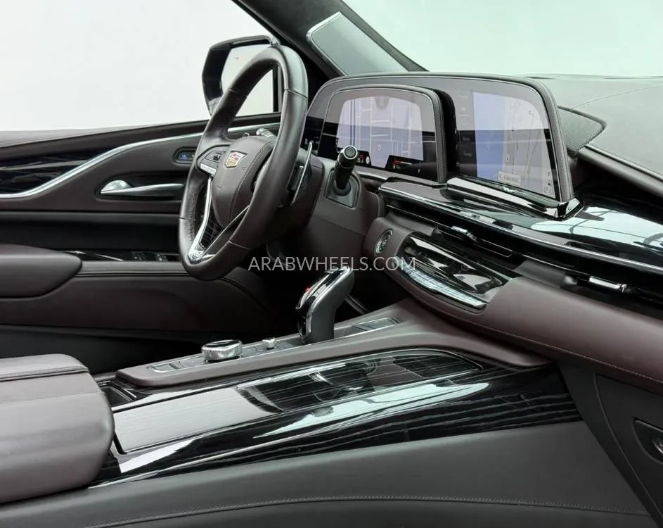 Cadillac Escalade 2023 for Sale in Dubai Image-13