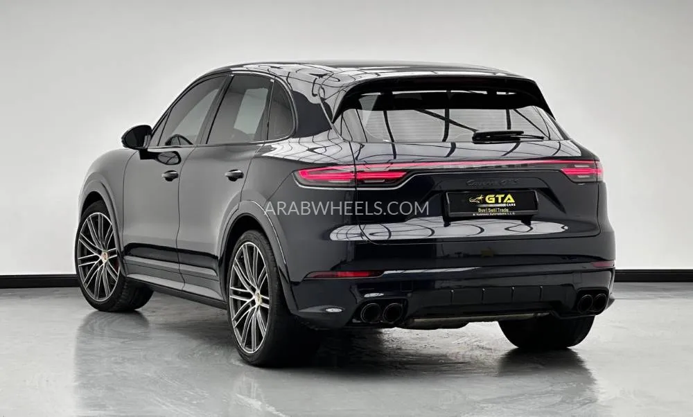 Porsche Cayenne 2022 for Sale in Dubai Image-6