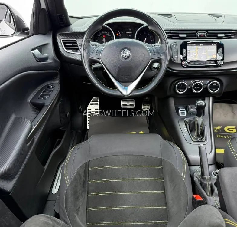 الفا روميو جولييتا 2021 for Sale in دبي Image-10