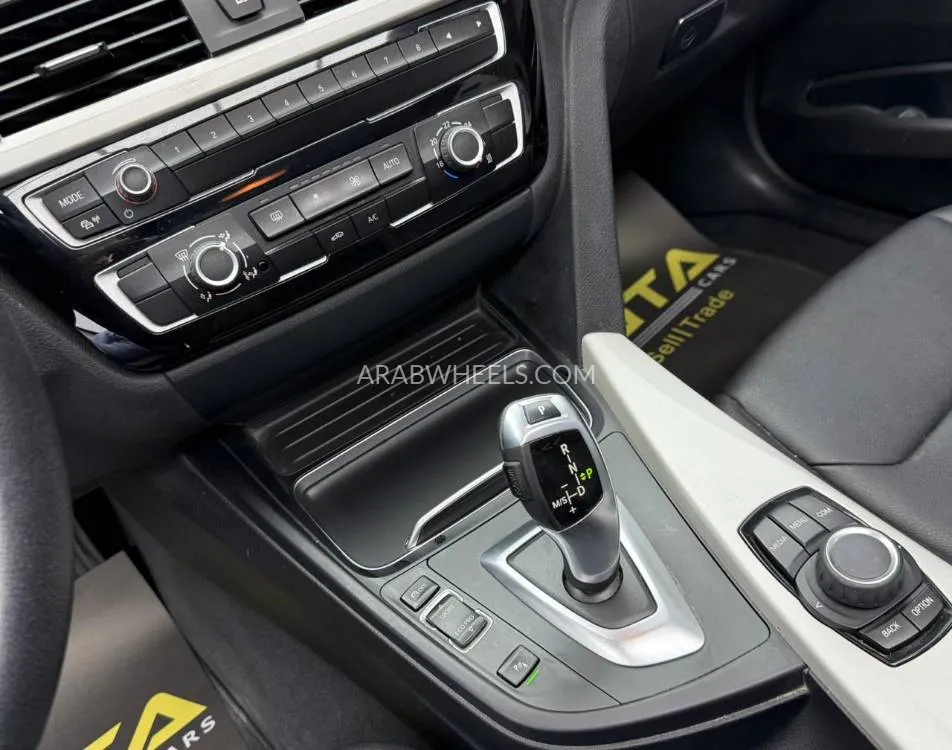 BMW 3 series 2018 for Sale in Dubai Image-7