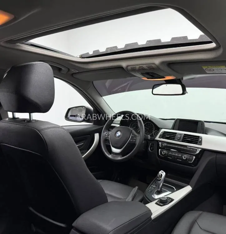 BMW 3 series 2018 for Sale in Dubai Image-11