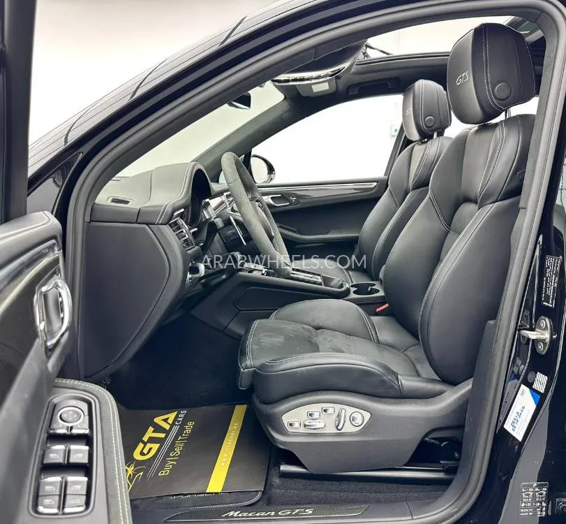 Porsche Macan 2024 for Sale in Dubai Image-14
