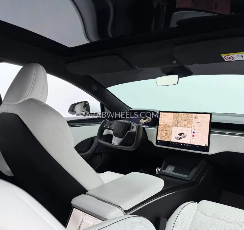 Tesla Model S 2023 for Sale in Dubai Image-13