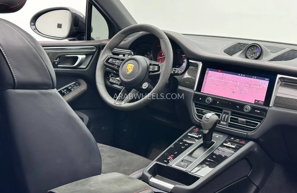 Porsche Macan 2022 for Sale in Dubai Image-10