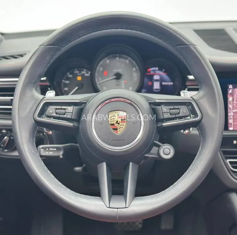 Porsche Macan 2024 for Sale in Dubai Image-8