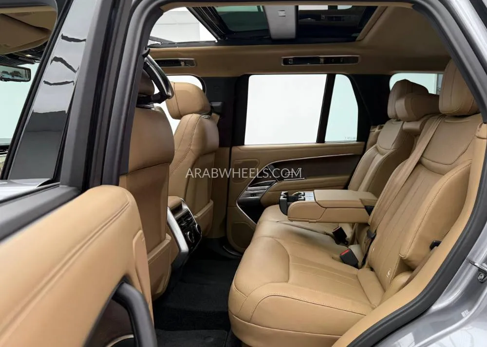 Land Rover Range Rover 2024 for Sale in Dubai Image-16